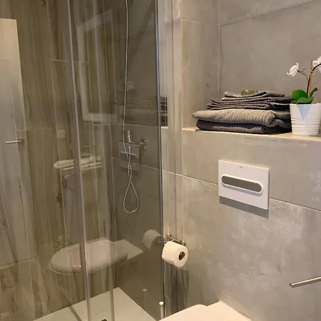 Apartment Liberdade By Calyferias